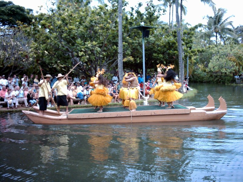 Oahu Polynesian Cultural Center Canoe Pageant Tahiti 1